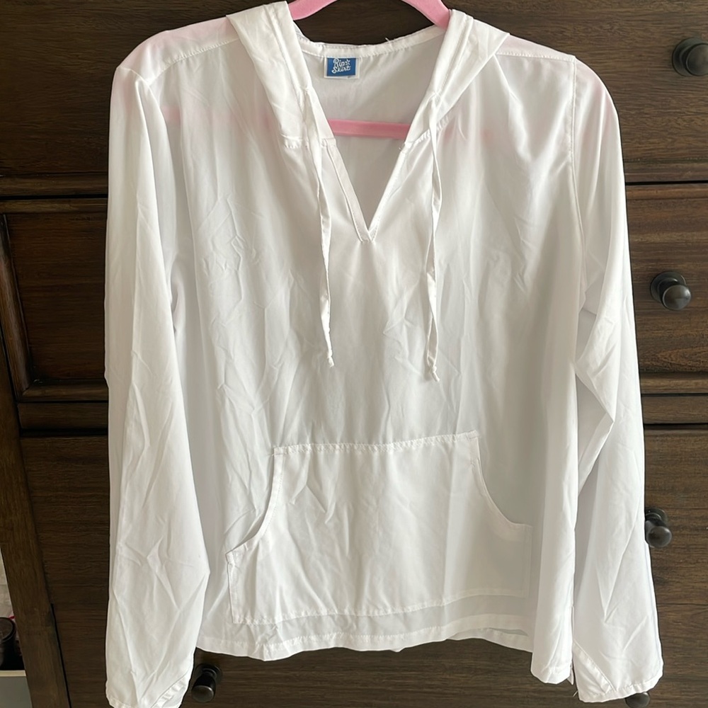 New Rip Skirt Sun Hoodie size M. White. For men and women.
